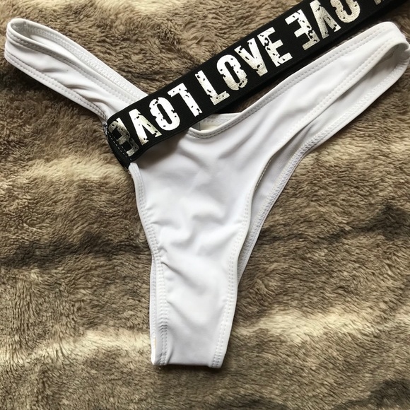 Bikini set - Picture 2 of 6